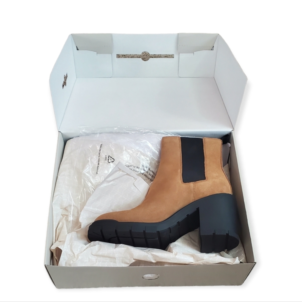 Marc Fisher LTD Vanlisa Tan Suede Chelsea Lug Sole Boots NIB Size 10 - Picture 8 of 9